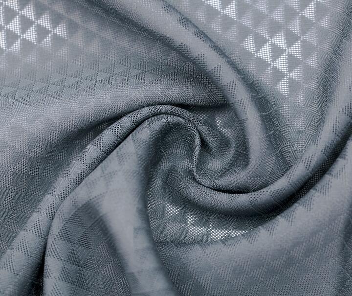 真絲和桑蠶絲哪個貴？真絲與桑蠶絲的區(qū)別